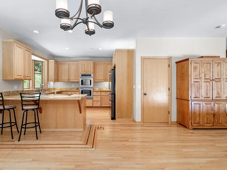 310 Wild Iris Ln — Photo 13