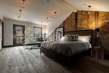 Rented by Dixon Advisory USA Inc.