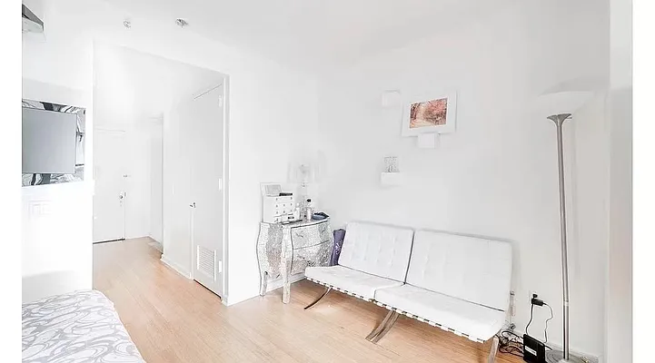 Rented by Douglas Elliman | media 3