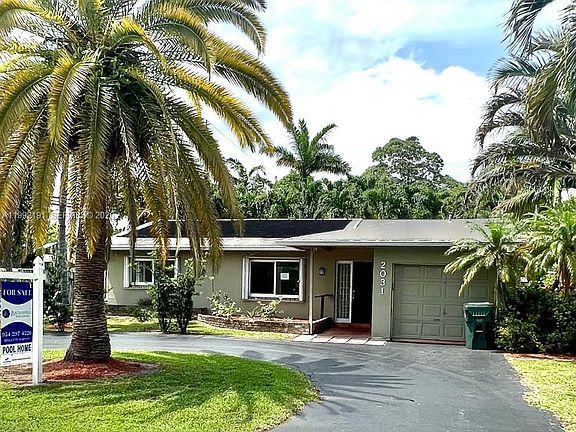 2nd image of 2031 NW 32nd St