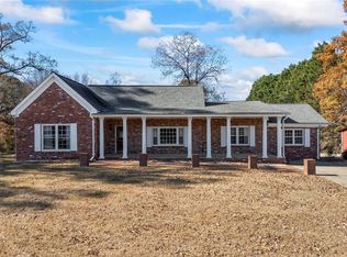 102 Mount Moriah Rd, Auburn, GA 30011