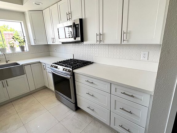 3rd image of 221 S Gale Dr Unit 303
