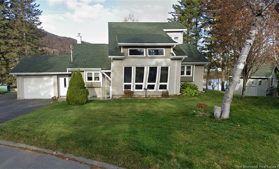 1st image of 11 Leblond St