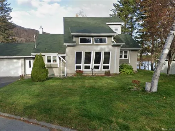 11 Leblond St, Edmundston, NB E3V 4K9
