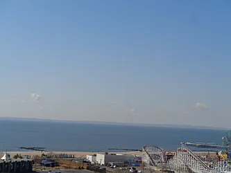 Sold by Thomas Lipovetsky, LREB