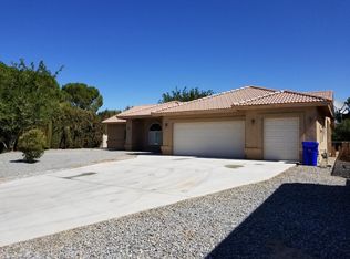 14820 Brewster Ln, Helendale, CA 92342