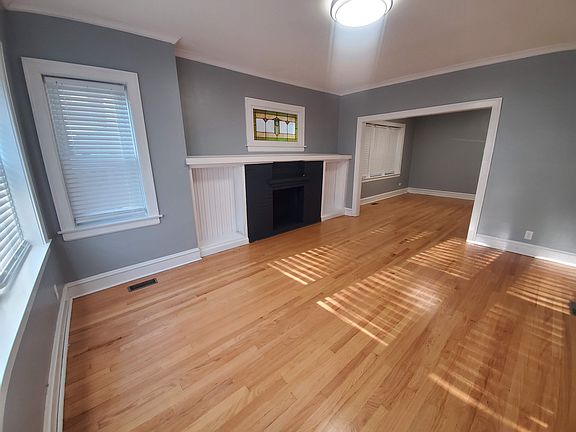 3rd image of 2553 N Newcastle Ave Unit 1