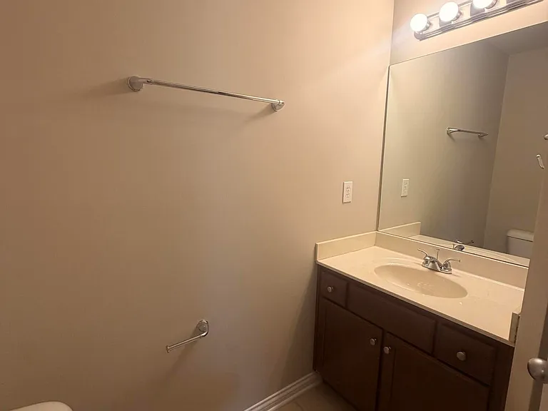 3855 Lochdale Ter #5105 — Photo 10