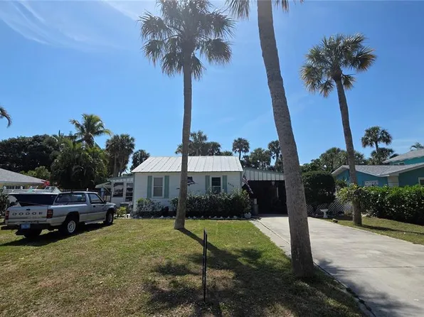 2212 NE Pelican Ter, Jensen Beach, FL 34957