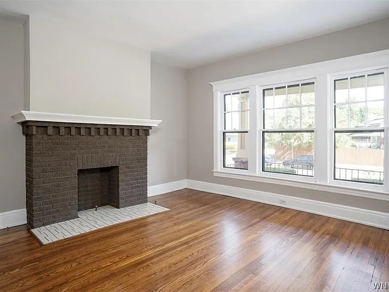 825 Forest Ave #1 — Photo 5