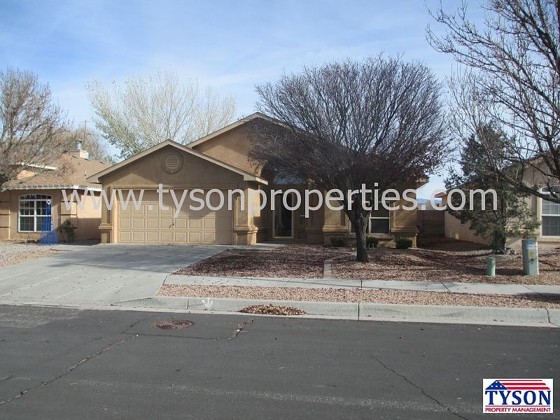 1st image of 9804 Tapatio Dr NW