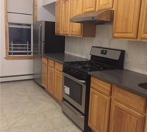 4th image of 8611 91st Ave
