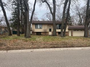 233 104th Ave NW, Coon Rapids, MN 55448