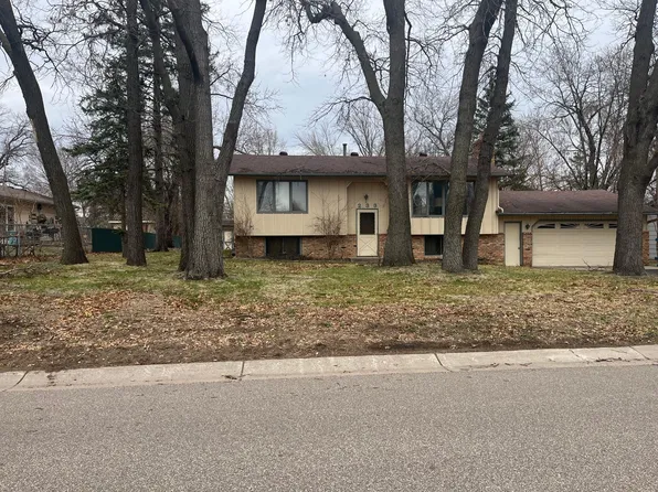 233 104th Ave NW, Coon Rapids, MN 55448
