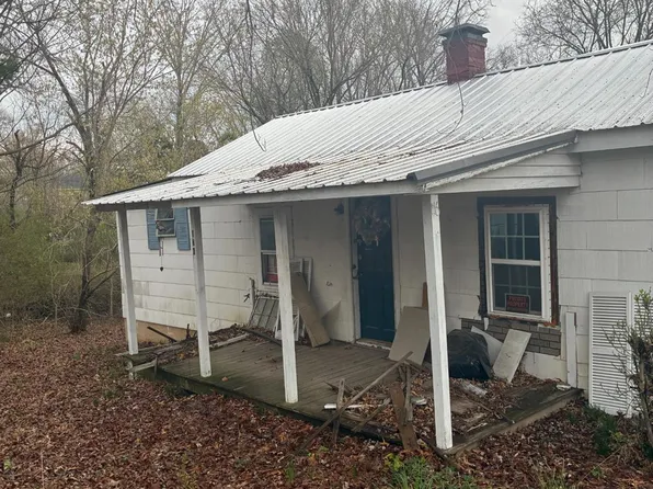 116 Sycamore St, Brookneal, VA 24528