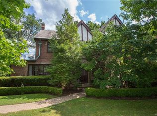 12 Middlesex Rd, Buffalo, NY 14216