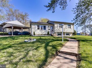 7001 Hastings Dr, Capitol Heights, MD