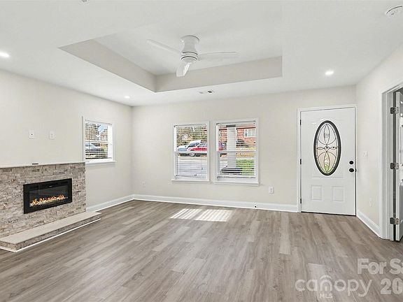 4th image of 1308 Redland Dr