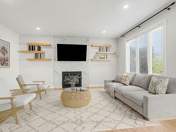 2nd image of 523 Adamson Cres