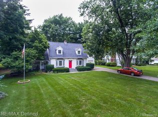 221 Lincoln St, Lapeer, MI