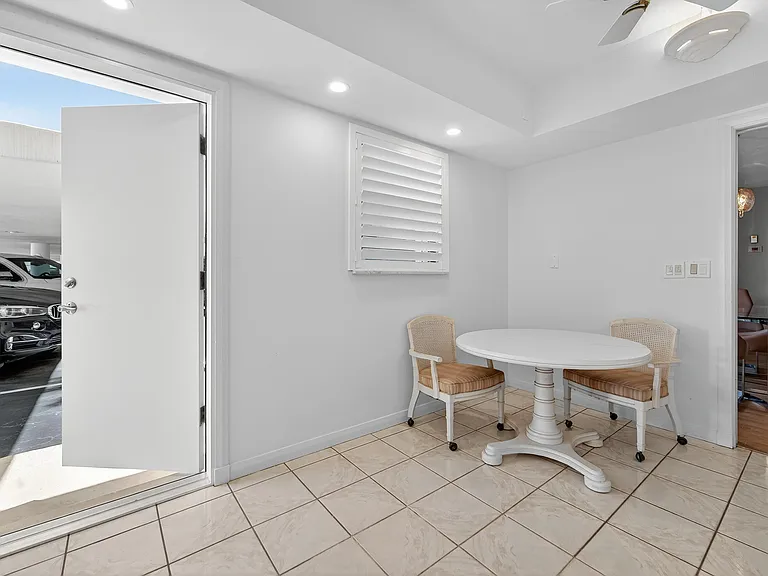 6 Concourse Dr #A — Photo 6