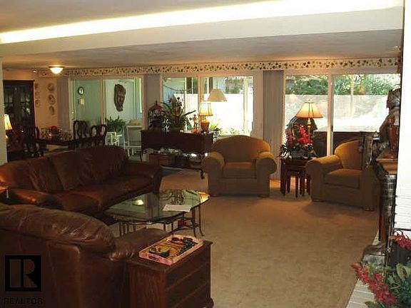 Living Room Dinning Room