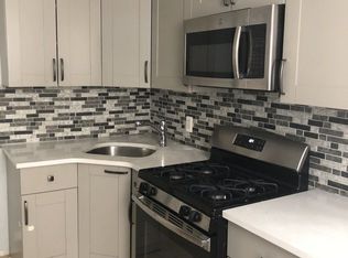 232 54th St APT 1R, Brooklyn, NY 11220