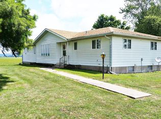 676 Swan Pond Rd, Jacob, IL 62950