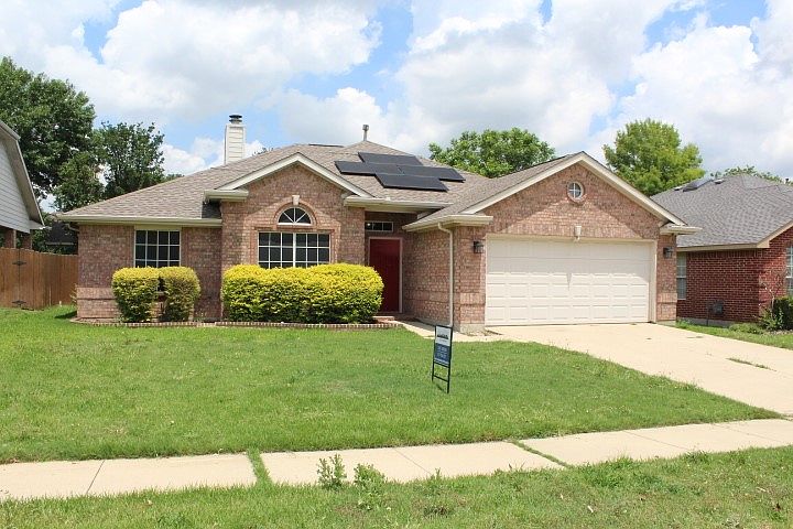 1st image of 1070 Hillwood Dr