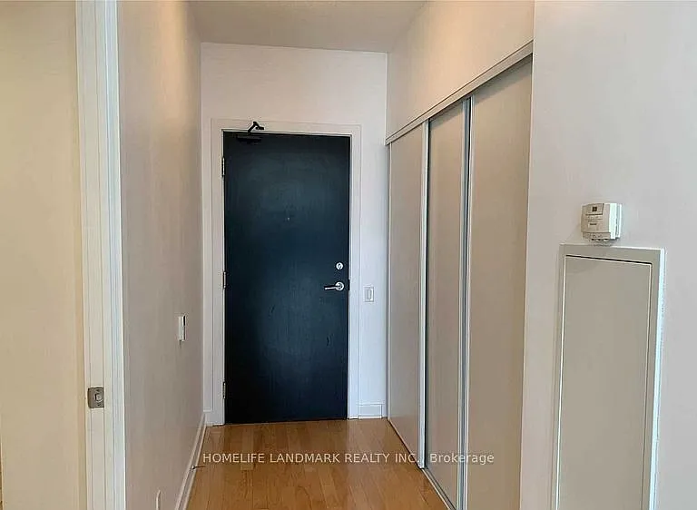 33 Charles St E #1604 — Photo 25