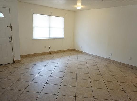 5th image of 1020 Saint Julien Dr APT 127