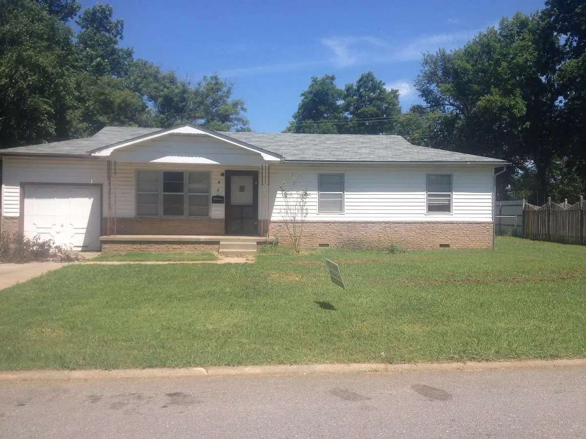 801 Kimberly Road — Photo 1