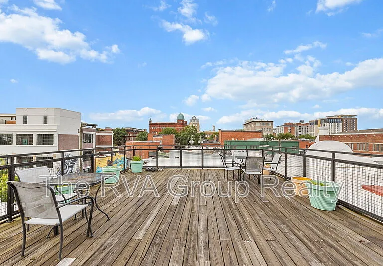 110 W Marshall St #27 — Photo 46
