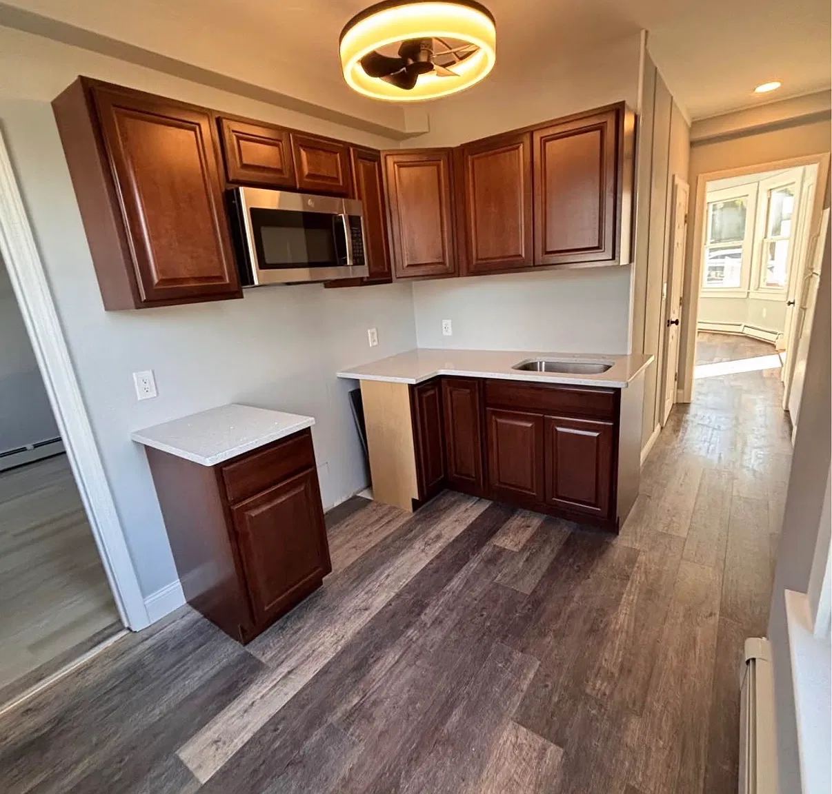 2 bed, 925 sqft, $2,500 — Photo 4