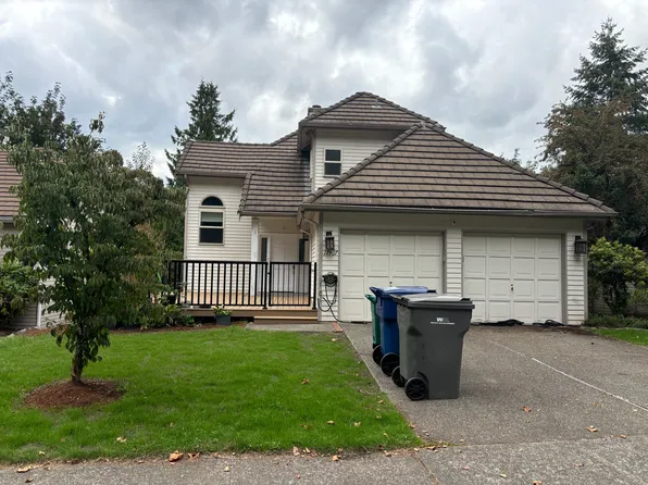 17407 NE 28th St, Redmond, WA 98052