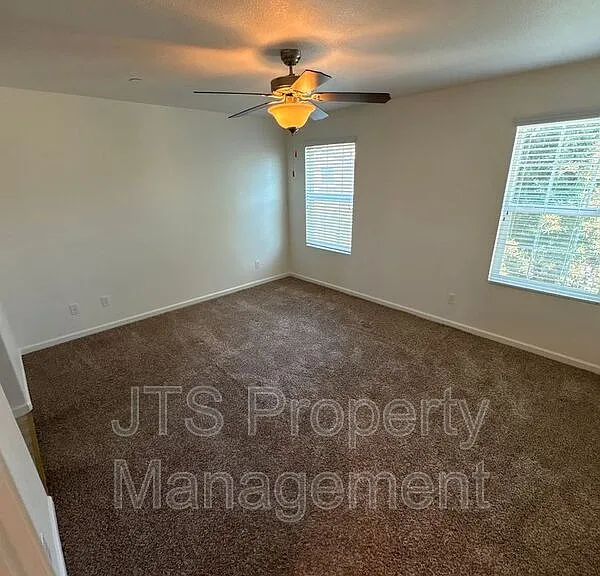 451 Ashwick Loop — Photo 10