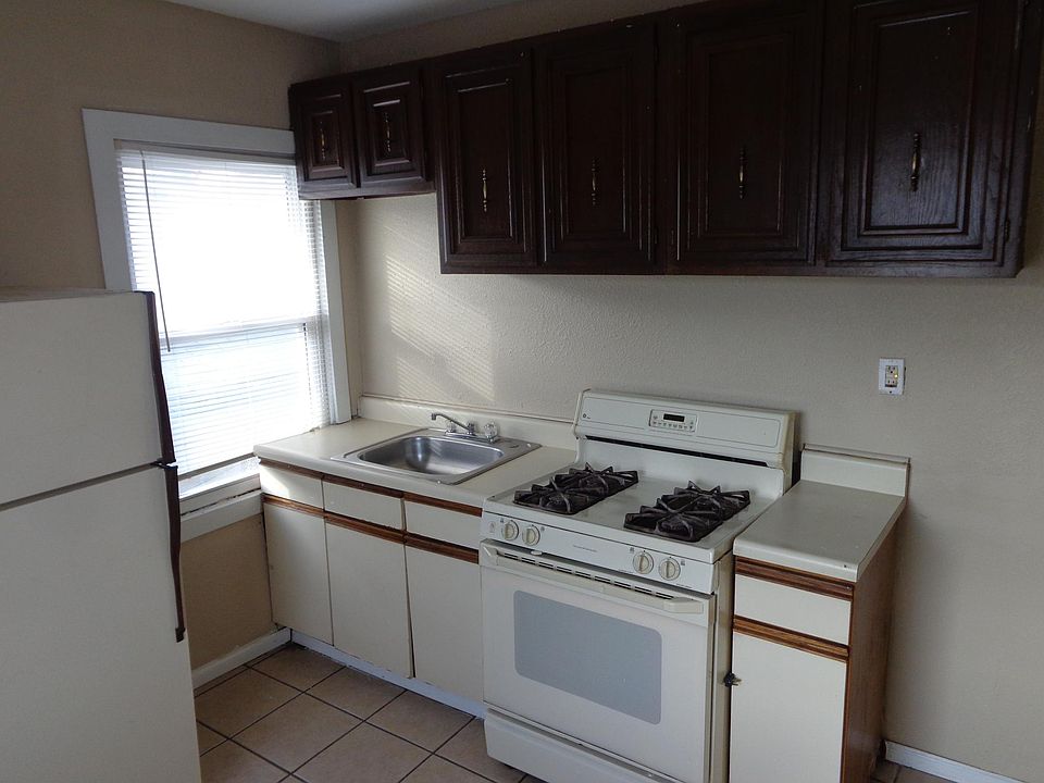 Kitchen and appliances