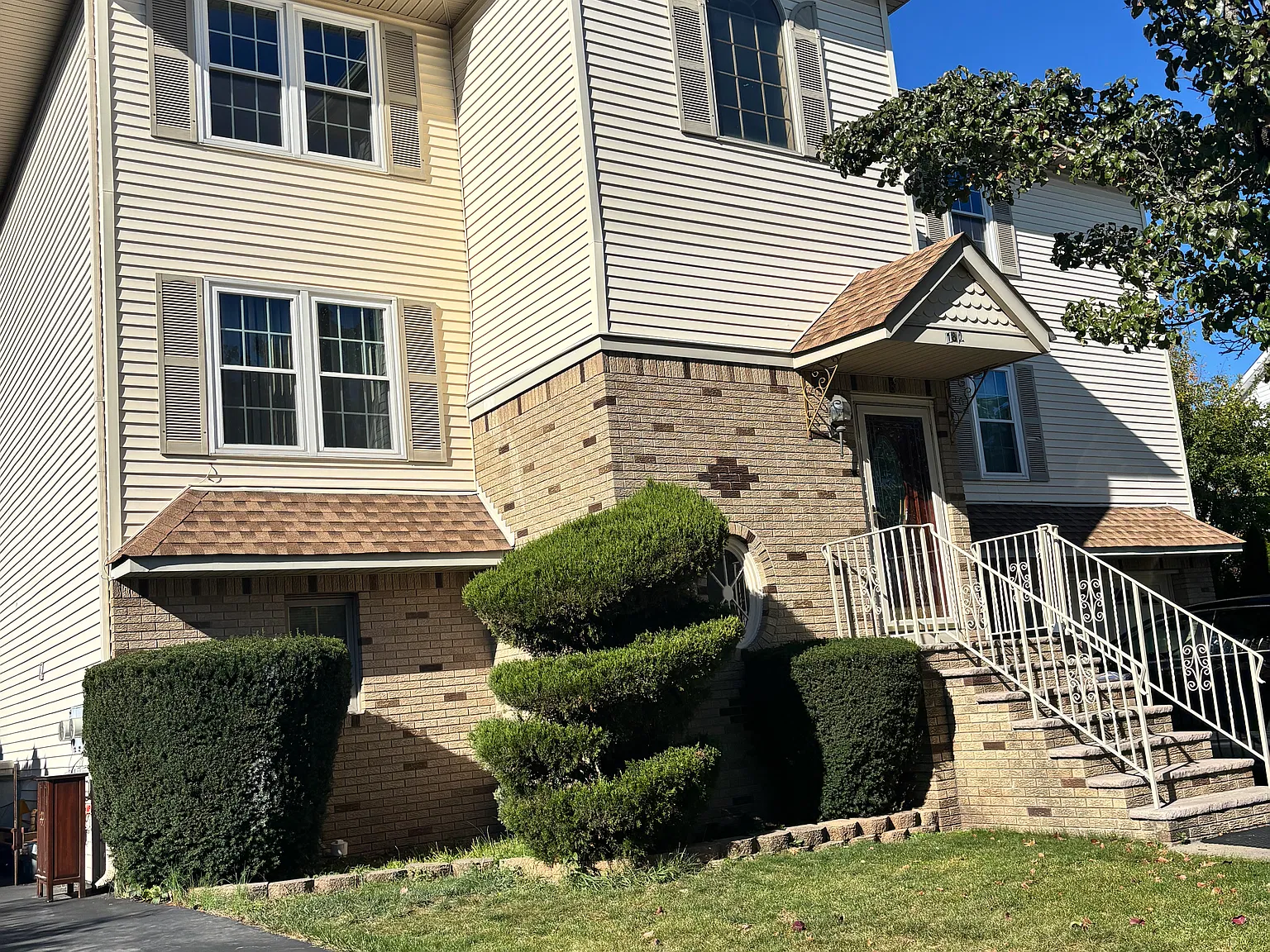 3 bed, 1400 sqft, $2,950 — Photo 1