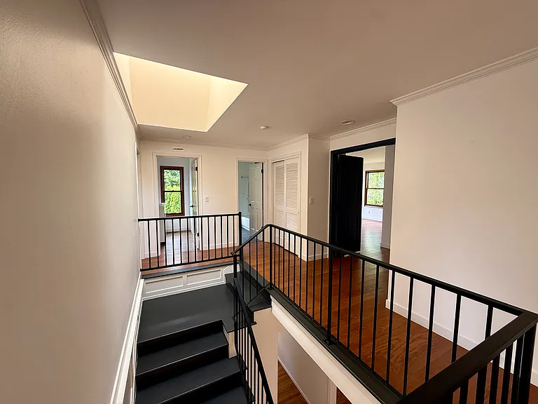 17417 SE 46th Pl — Photo 23