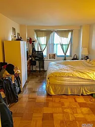 Sold by AAA Young Shuen Realty Inc.