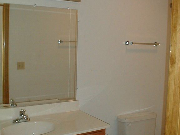 5th image of 2300 S Illinois Ave #2300C7