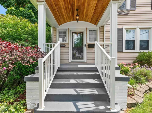 22034 Edison St, Dearborn, MI 48124