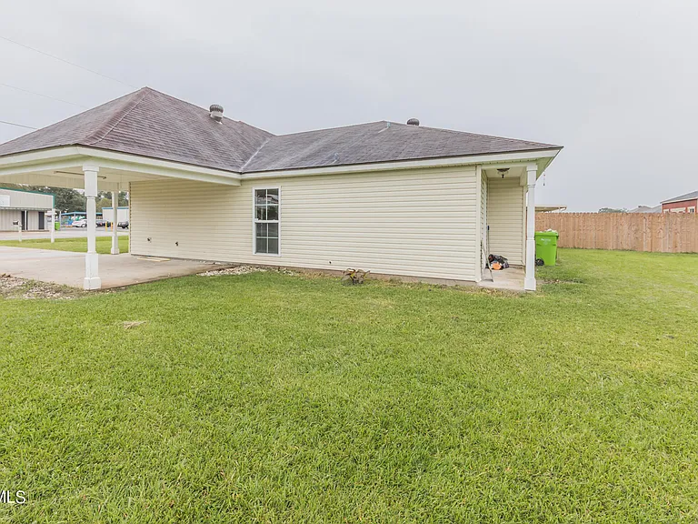 1029A Gary Dr — Photo 16