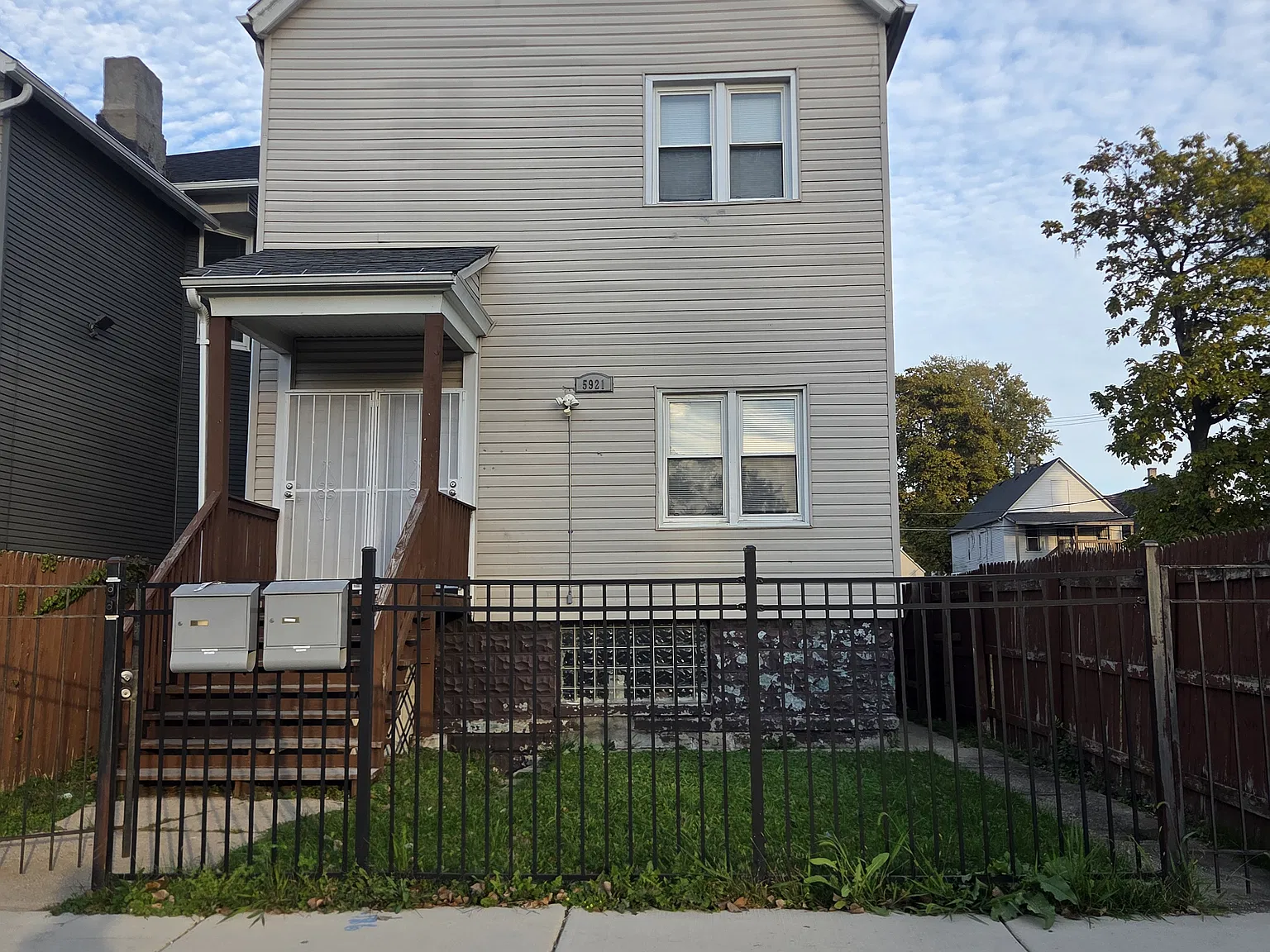 3 bed, $1,550 — Photo 1