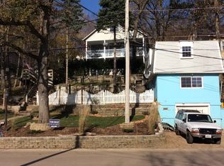 27710 W Grass Lake Dr, Spring Grove, IL 60081