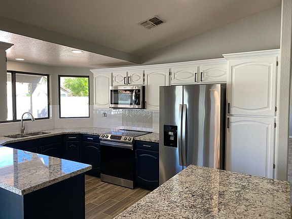 2nd image of 10938 W Bermuda Dr