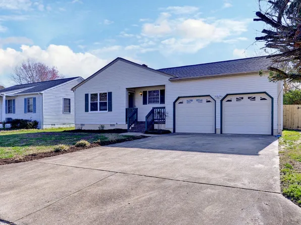 910 Charlotte Dr, Newport News, VA 23601