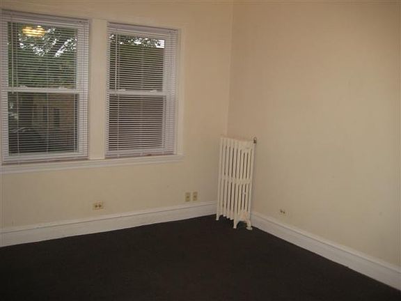 5th image of 131 Pleasant Ave APT 2E