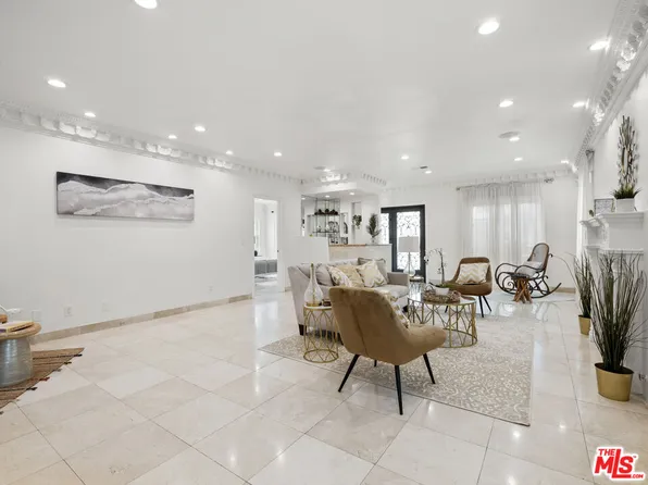 482 S Sherbourne Dr, Los Angeles, CA 90048