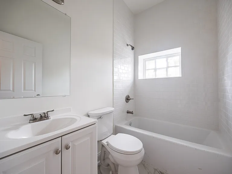 3117 N Harding Ave #3 — Photo 10
